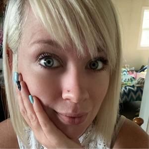 Meet your Posher, Shana